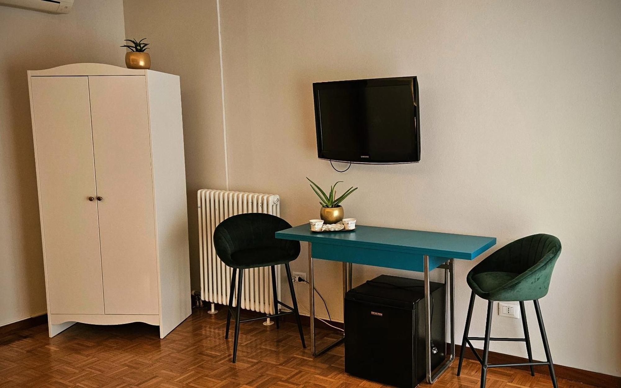 Verona Express Rooms Extérieur photo